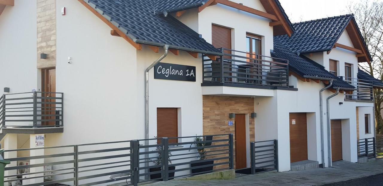 Spa Love Ceglana 1 A Sauna,,Jaccuzi Dla Dwojga Na Wylacznosc زيلونا غورا المظهر الخارجي الصورة